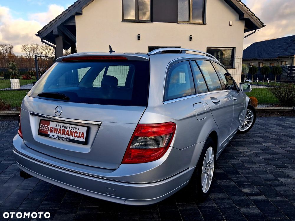 Mercedes-Benz Klasa C 180 CGI Automatik BlueEFFICIENCY Elegance - 2