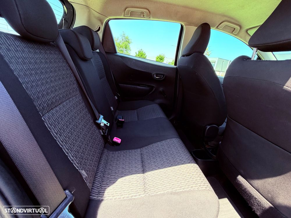 Toyota Yaris 1.0 VVT-i Comfort+P.Style +Navi - 13