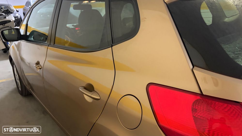 Kia Venga 1.4 CRDi TX ISG - 3
