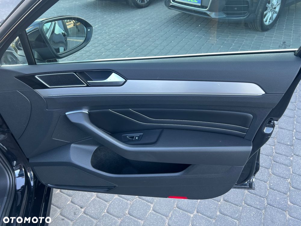 Volkswagen Passat 2.0 TDI EVO Business - 30