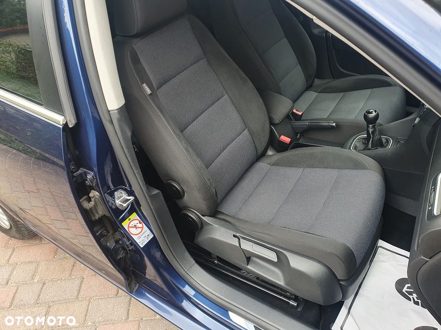 Volkswagen Golf 1.6 TDI DPF Style - 12