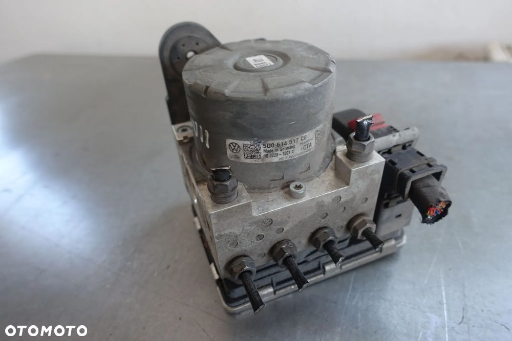 POMPA ABS GOLF VII 1.6 TDI 5Q0614517CE - 1