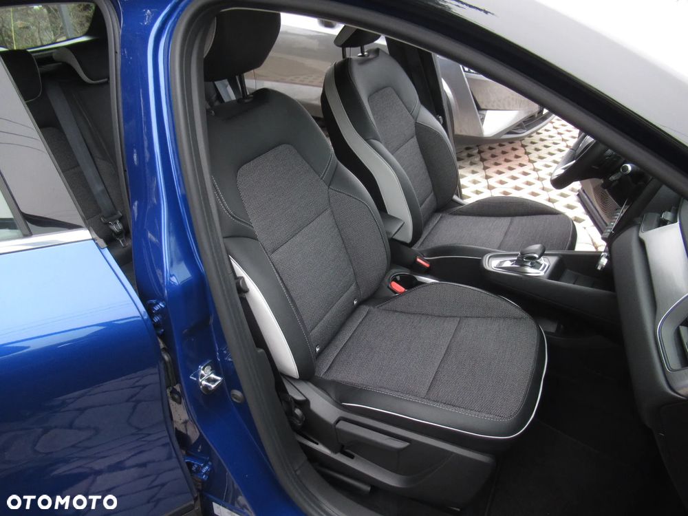 Renault Captur 1.3 TCe mHEV Intens EDC - 11