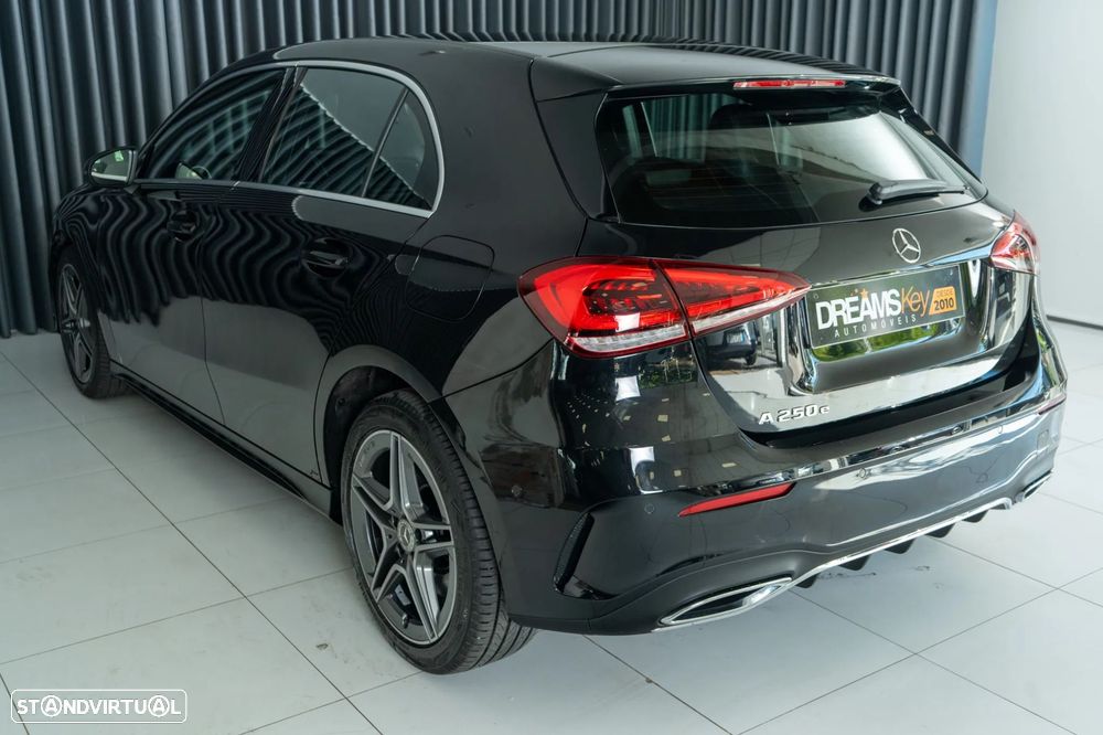Mercedes-Benz A 250 e 8G-DCT AMG Line - 21