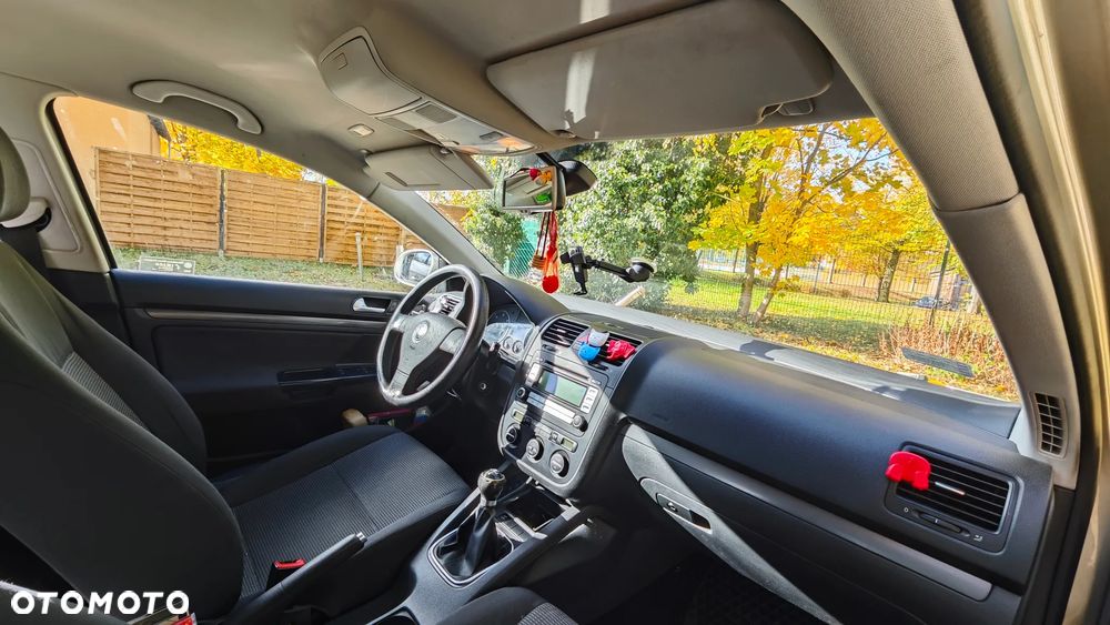 Volkswagen Jetta - 10