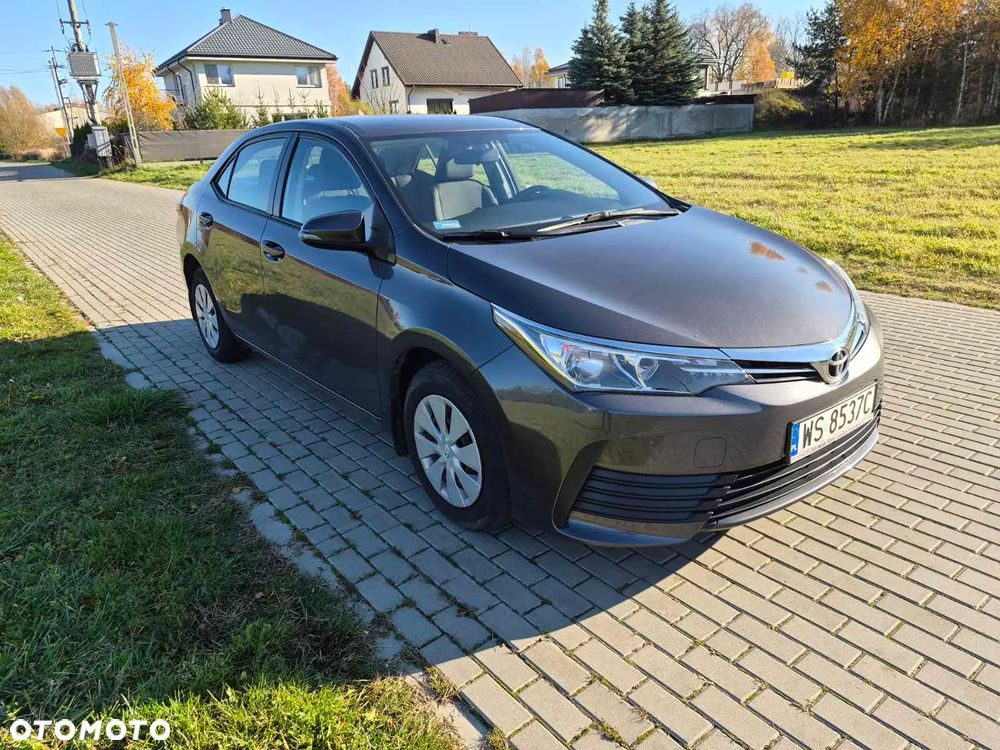 Toyota Corolla 1.6 Classic Plus - 7