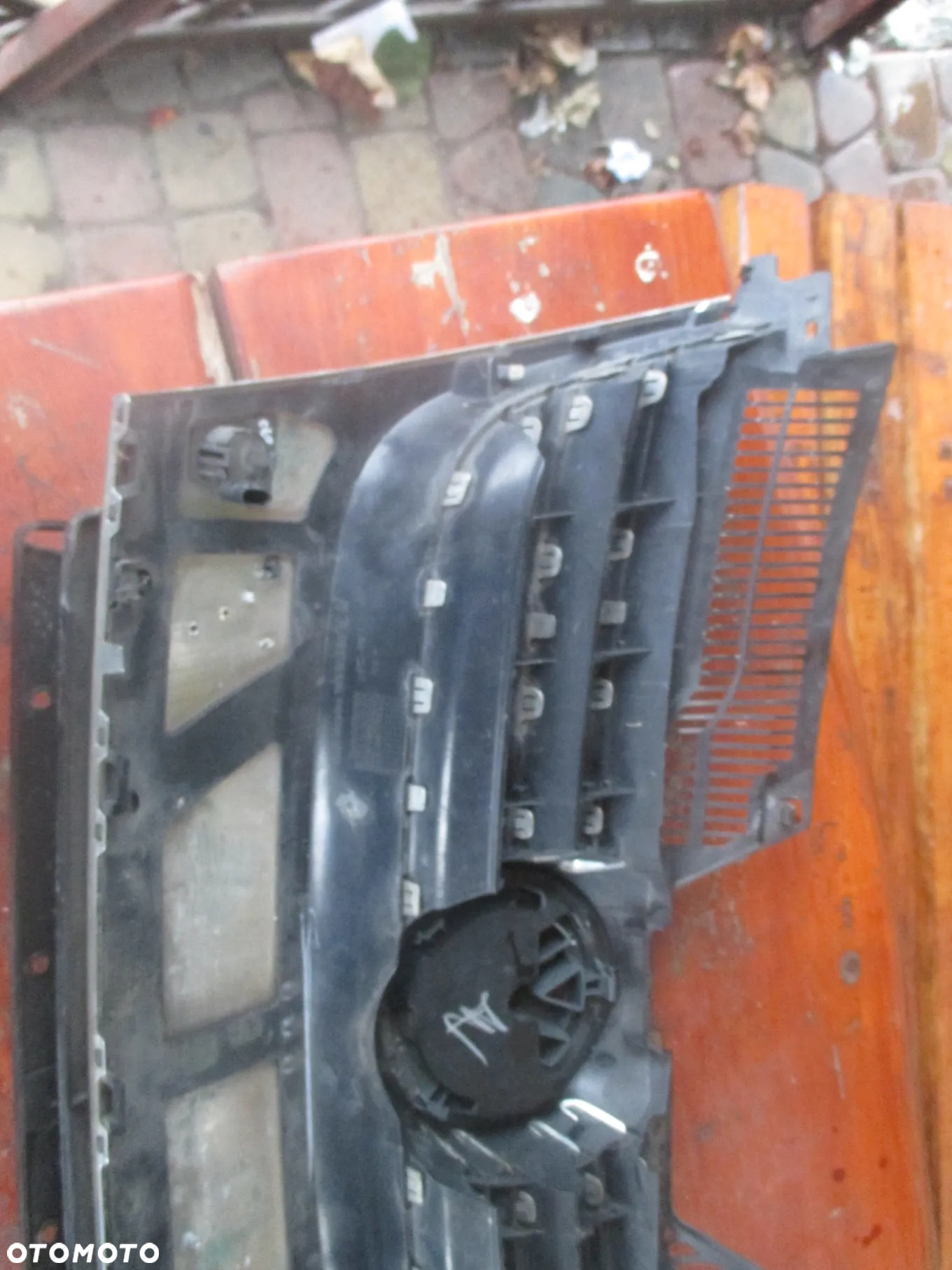 Atrapa Grill Jetta Golf V - 3
