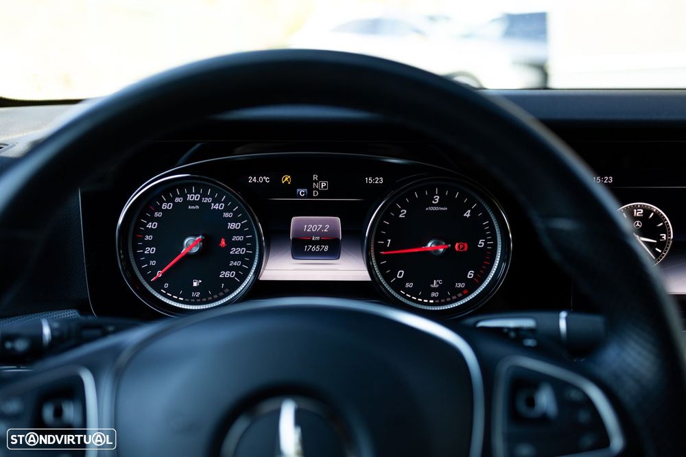 Mercedes-Benz E 220 d 4-Matic All Terrain Avantgarde - 14