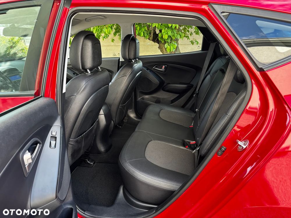 Hyundai ix35 1.6 2WD Fifa World Cup Edition - 12