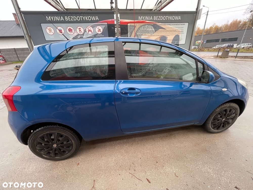 Toyota Yaris 1.0 Luna - 12