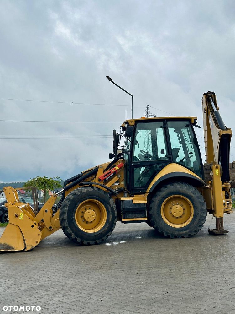 Caterpillar CAT 444F - 3