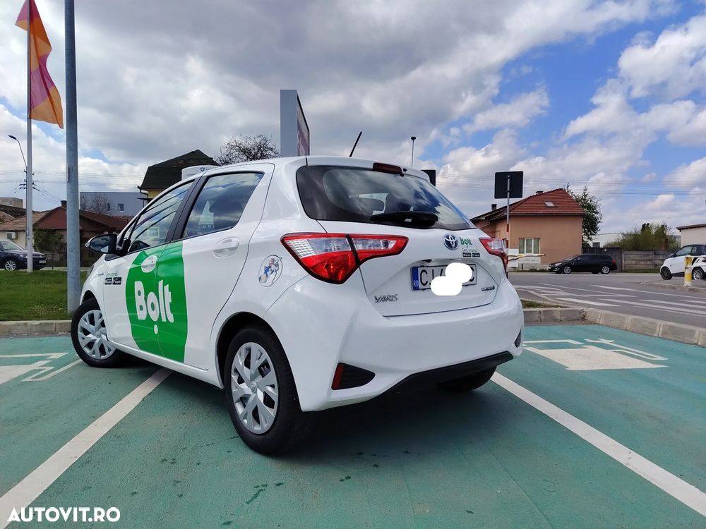 Toyota Yaris 1.5 VVT-i HSD Active - 3