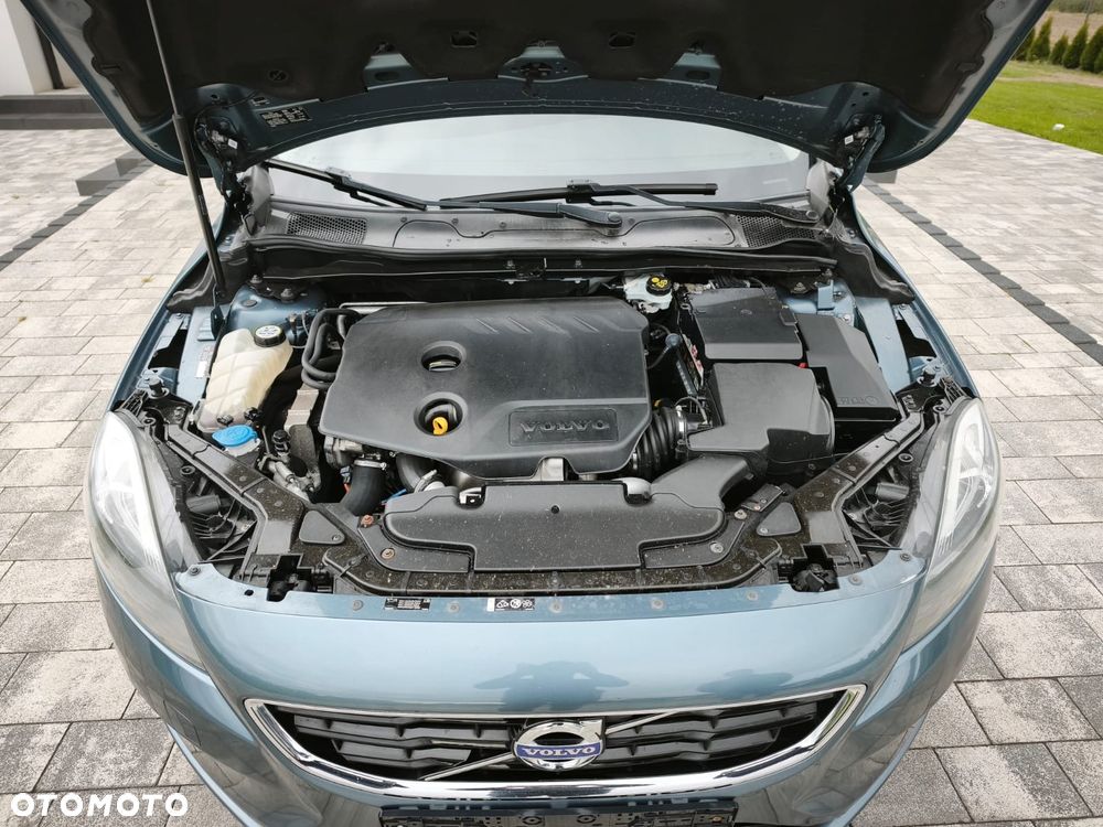 Volvo V40 D2 Momentum - 11