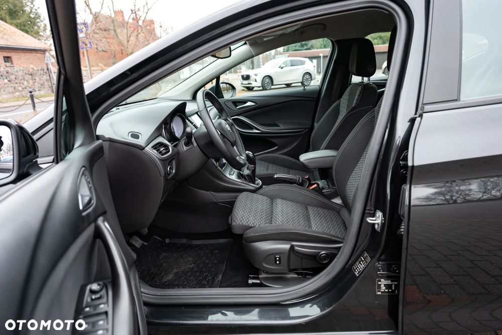 Opel Astra 1.4 Turbo Edition - 15