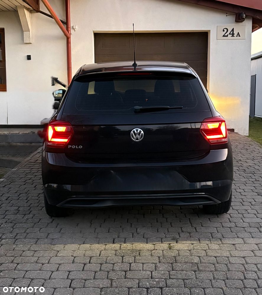 Volkswagen Polo - 2