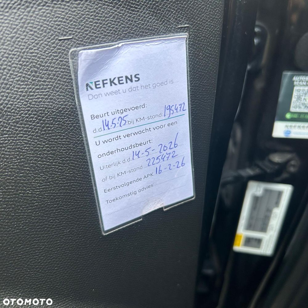 Peugeot 2008 1.5 BlueHDi Allure Pack S&S EAT8 - 34