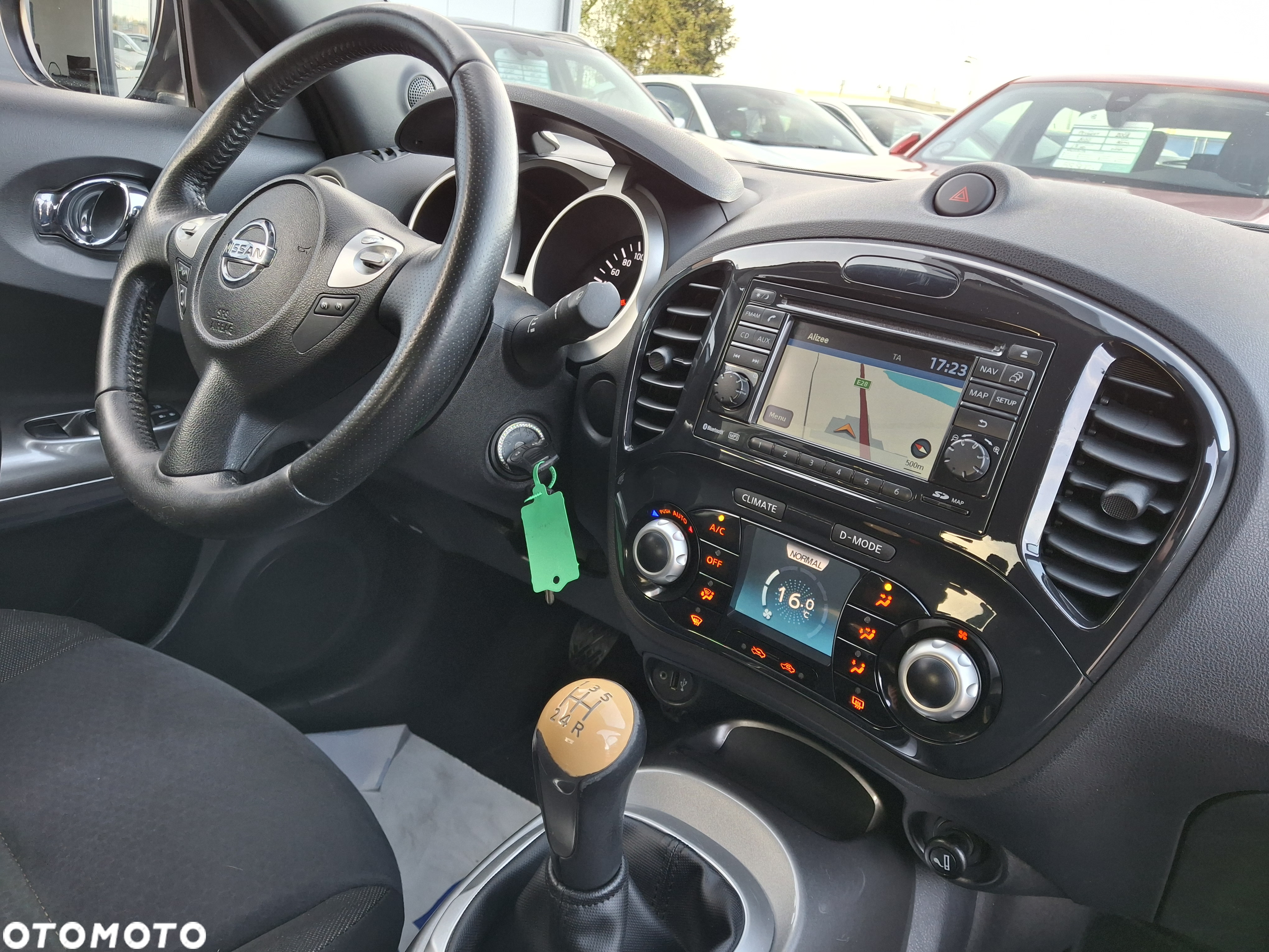 Nissan Juke 1.6 Tekna - 24