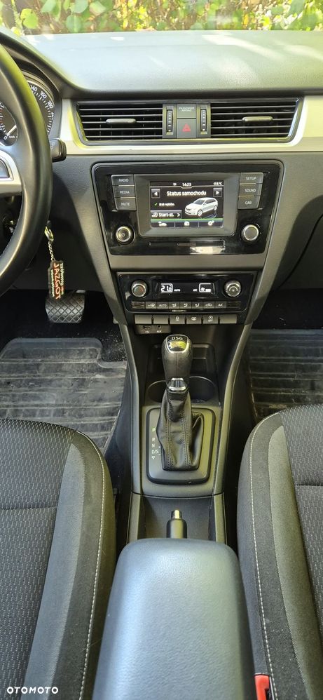Skoda RAPID 1.4 TSI Ambition DSG - 13