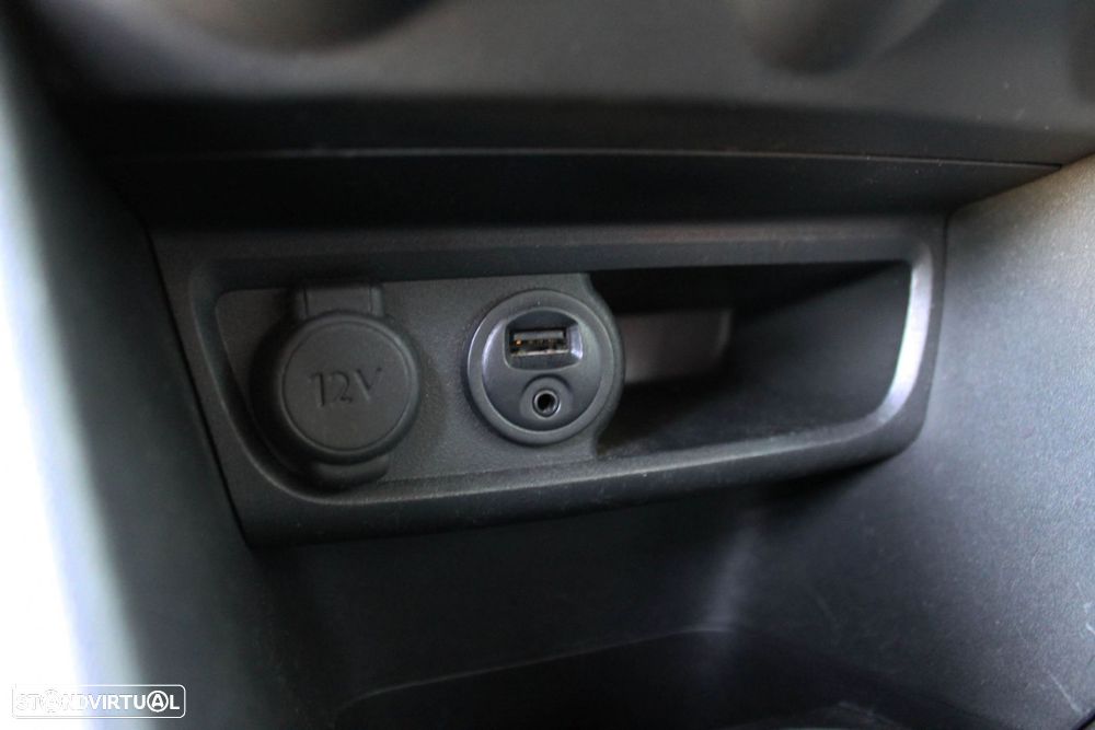 Peugeot 2008 1.6 BlueHDi Style - 14