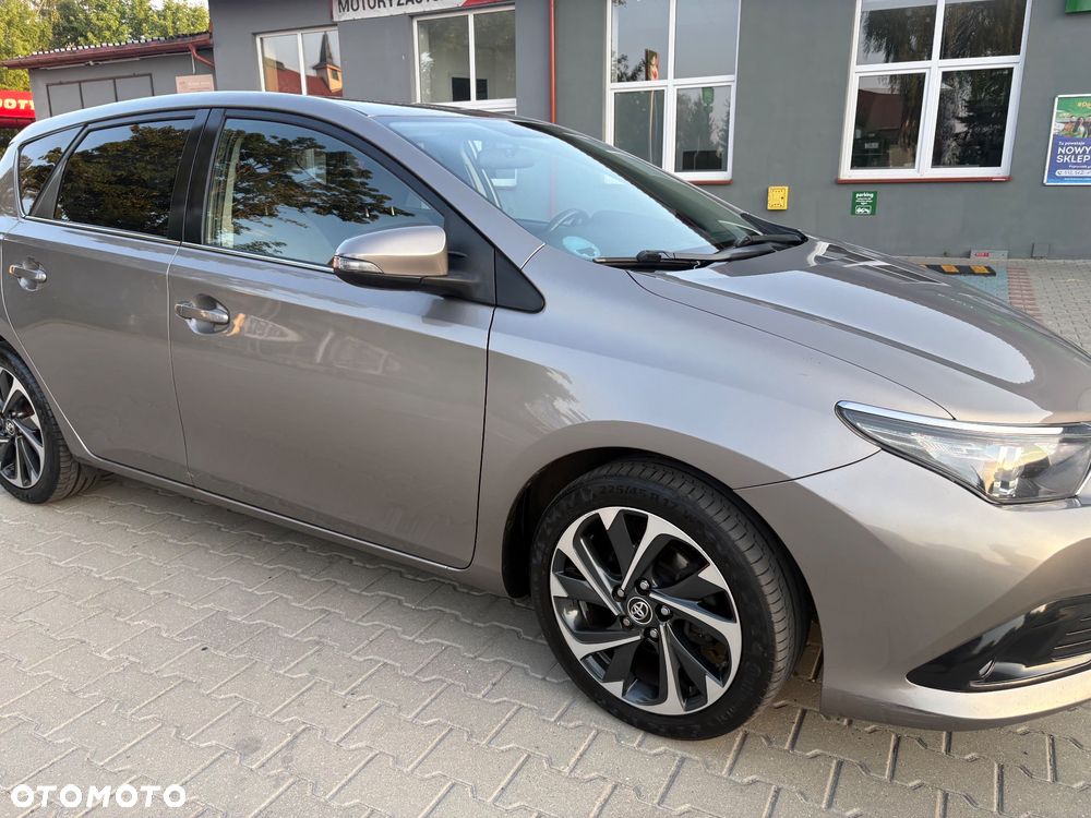 Toyota Auris 1.2 T GPF Premium - 3