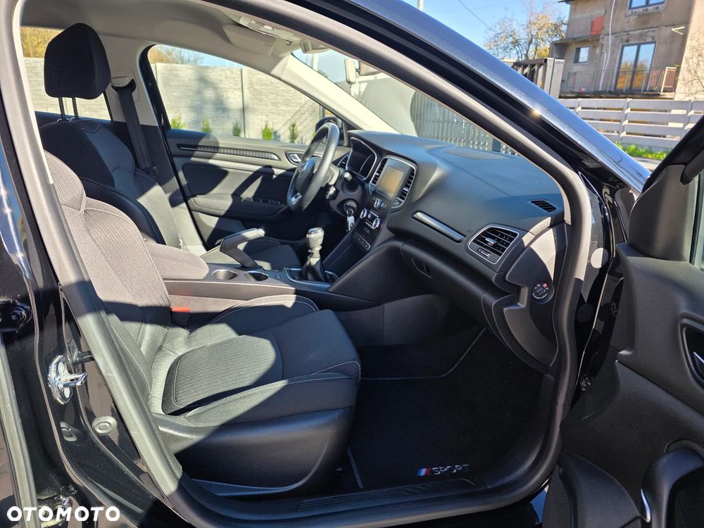 Renault Megane ENERGY TCe 130 EXPERIENCE - 6