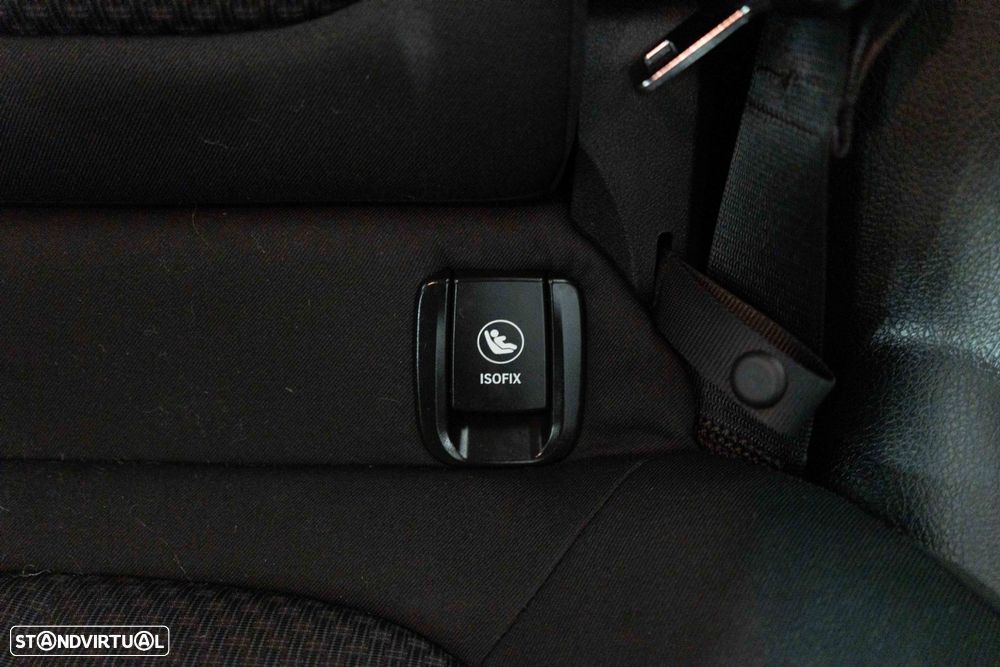 BMW 225xe Active Tourer Advantage - 12