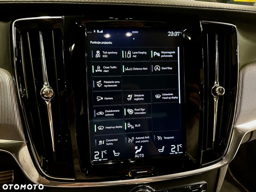 Volvo S90 T6 GPF AWD R-Design - 23