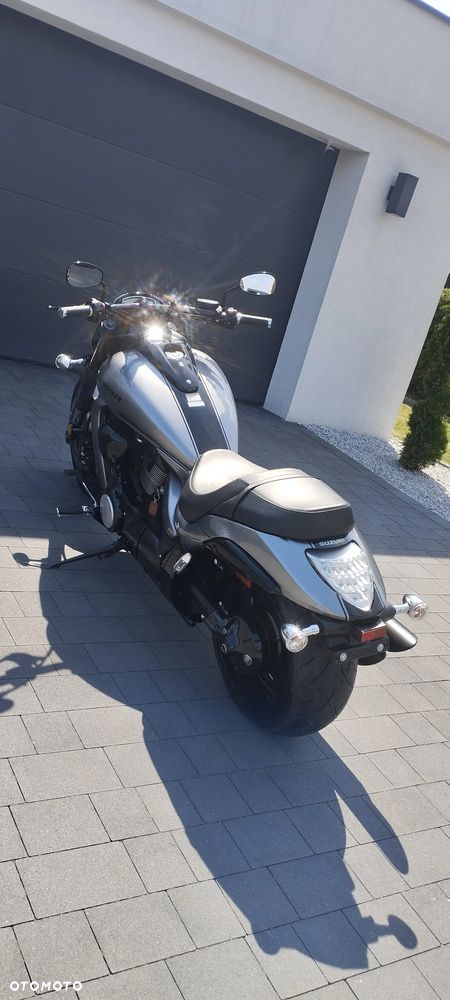 Suzuki Boulevard - 24