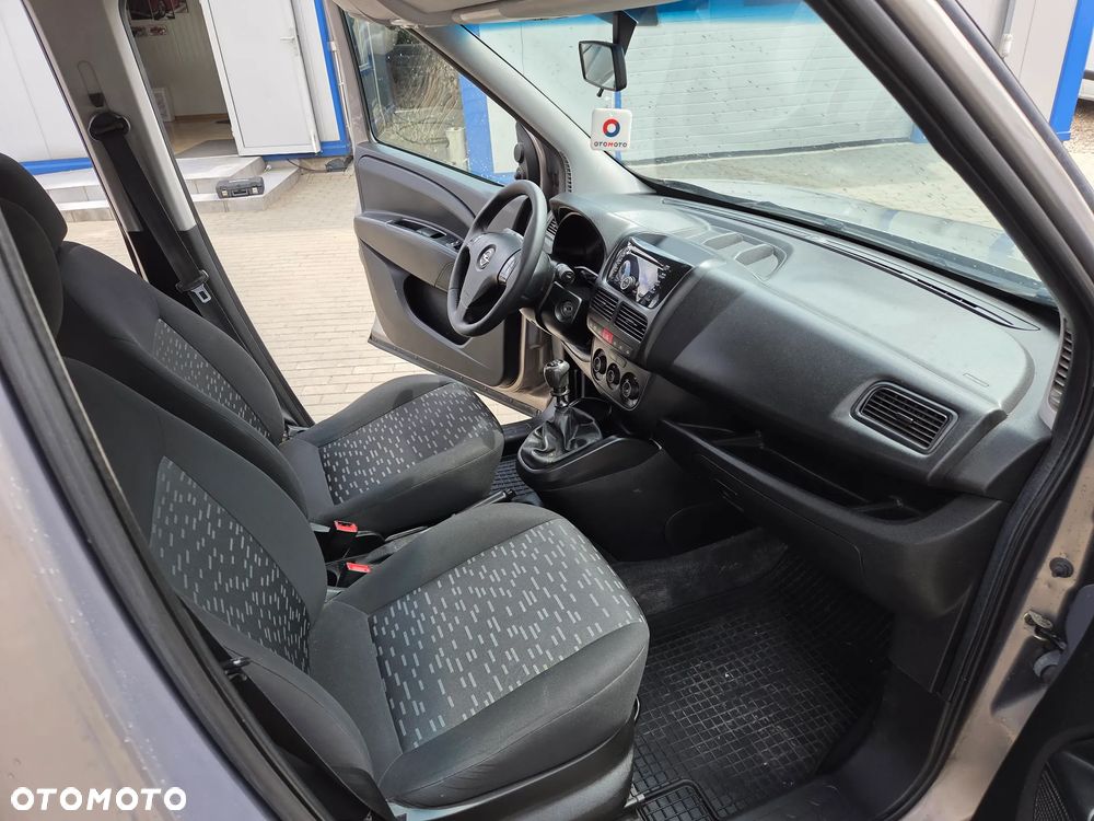 Opel Combo 1.6 CDTI Enjoy - 19