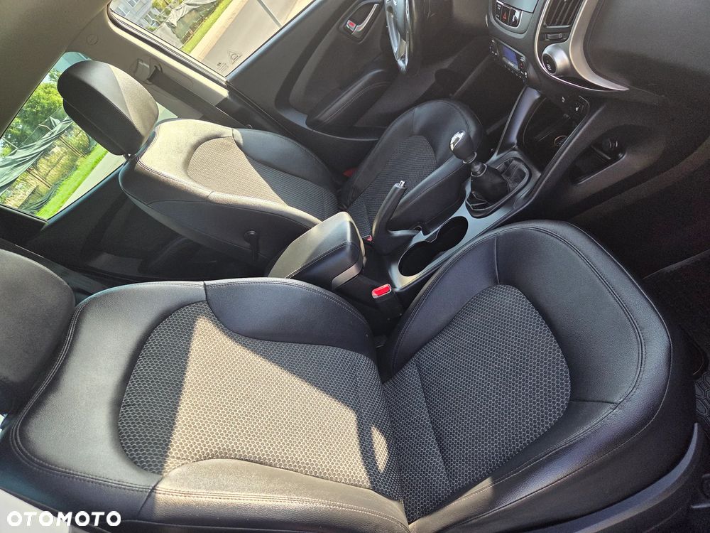 Hyundai ix35 1.6 2WD Style - 17