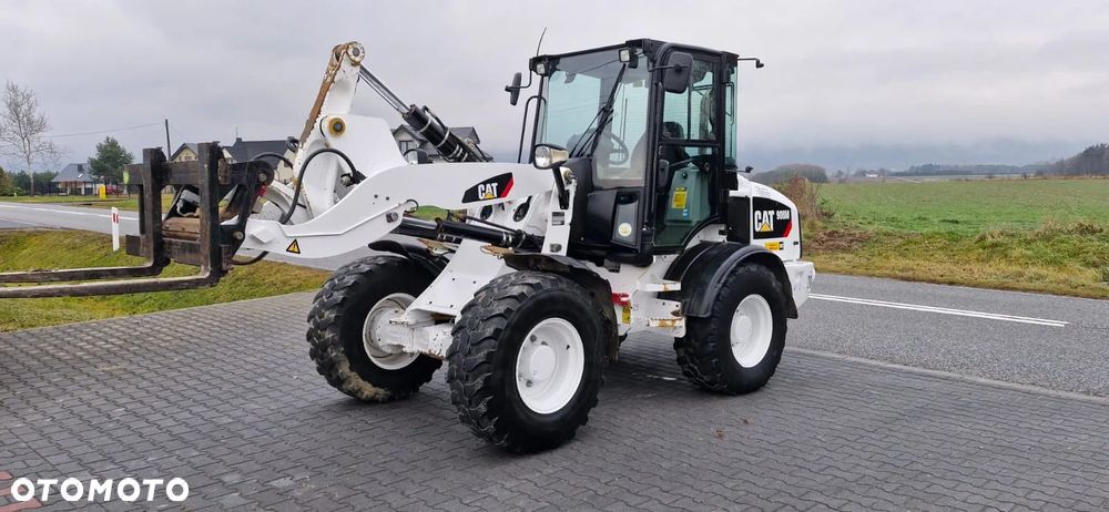 Caterpillar 908M/ Maszyna sprowadzona/ - 3