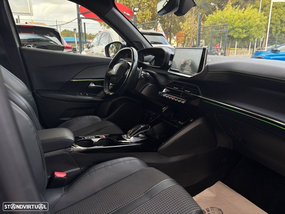 Peugeot 2008 1.5 BlueHDi GT EAT8 - 19