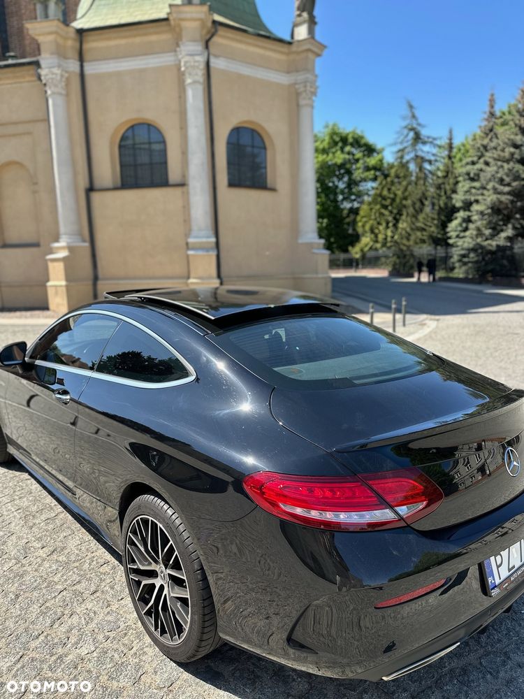 Mercedes-Benz Klasa C 300 9G-TRONIC - 20