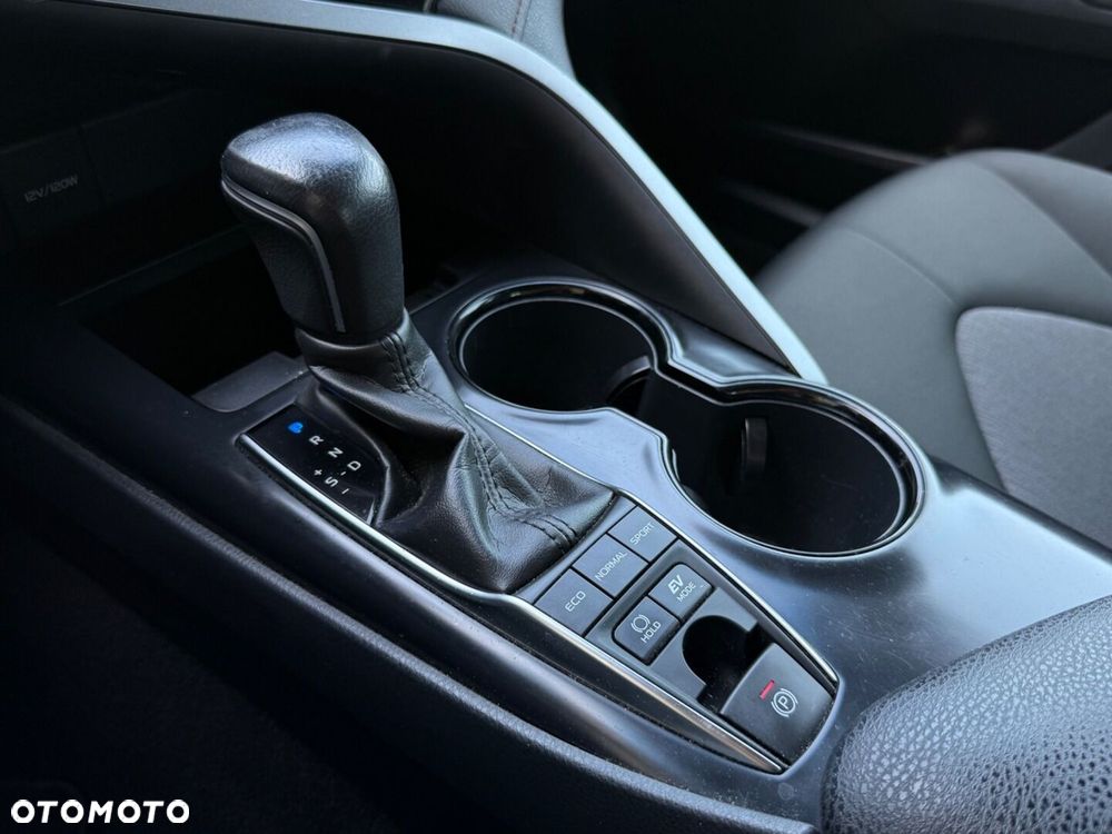 Toyota Camry 2.5 Hybrid Comfort CVT - 19