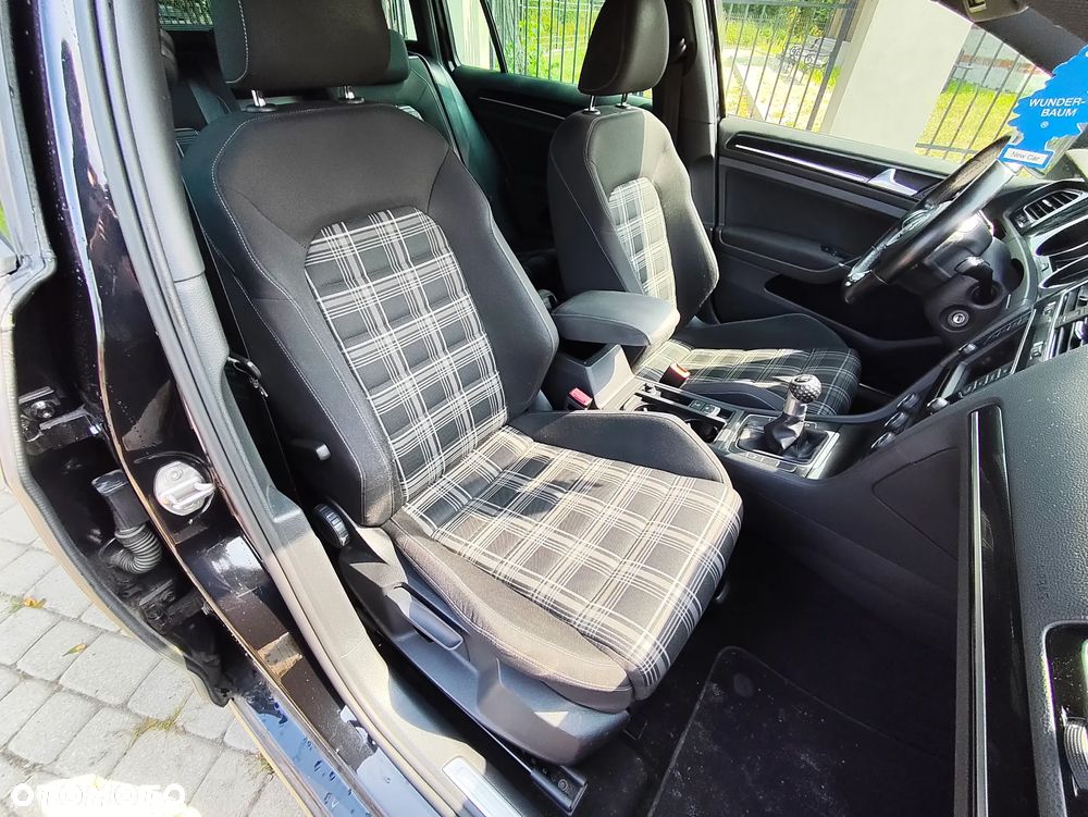Volkswagen Golf 2.0 TDI BMT GTD - 10