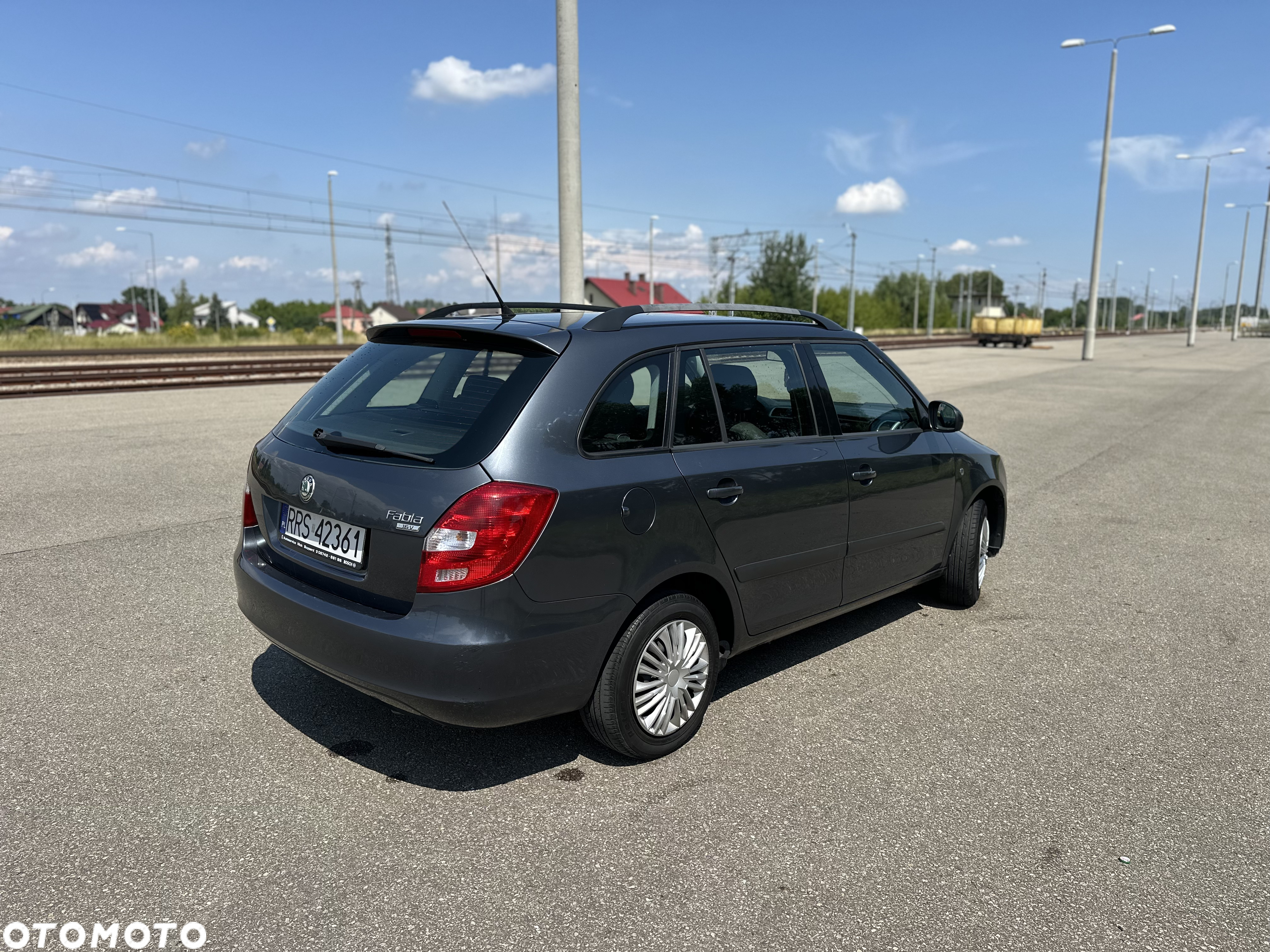 Skoda Fabia 1.4 16V Comfort - 4