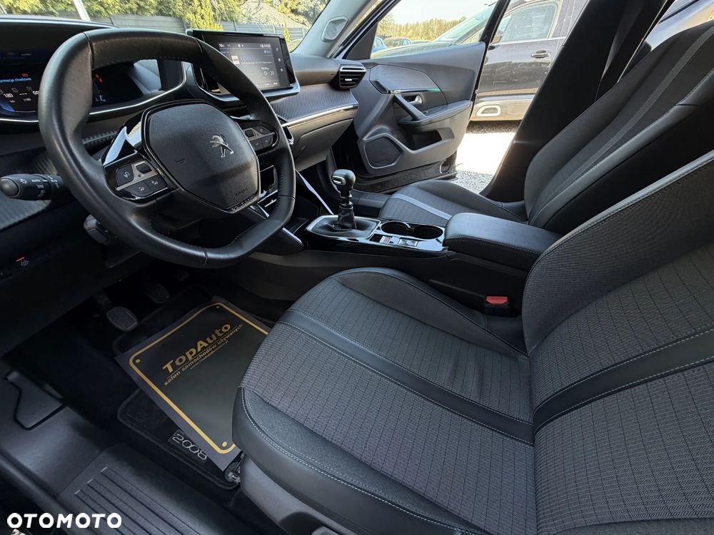 Peugeot 2008 1.2 PureTech Allure Pack S&S - 19