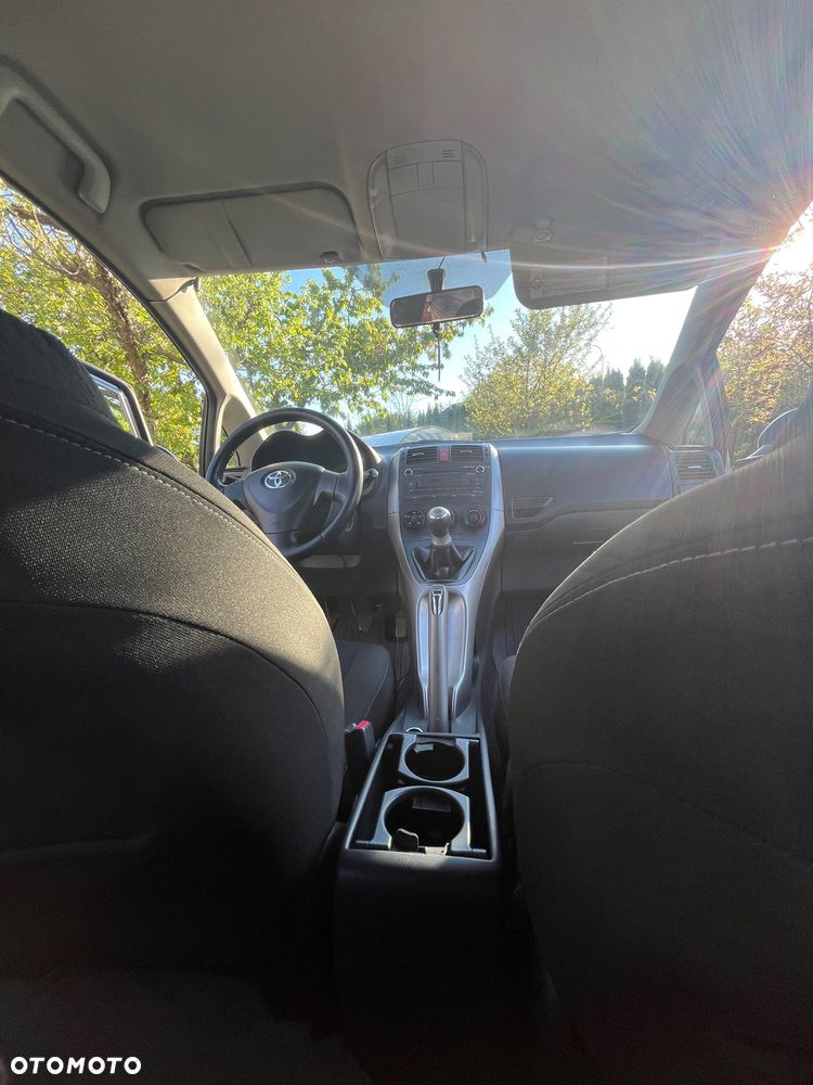 Toyota Auris 1.4 D-4D Luna - 7