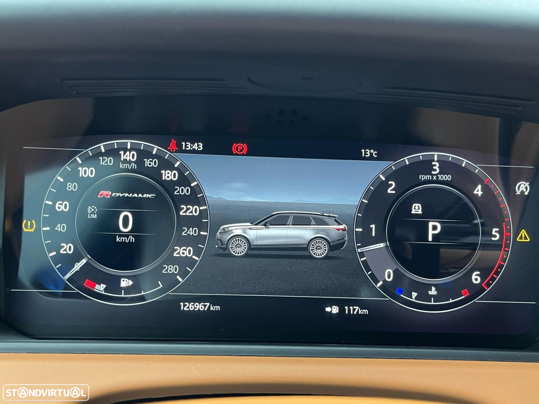 Land Rover Range Rover Velar 3.0 D R-Dynamic SE - 24