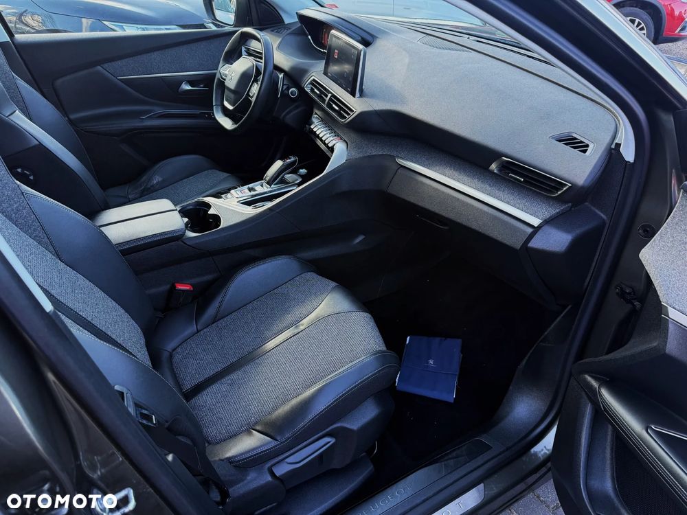 Peugeot 3008 BlueHDi 130 Stop & Start EAT8 Allure - 13