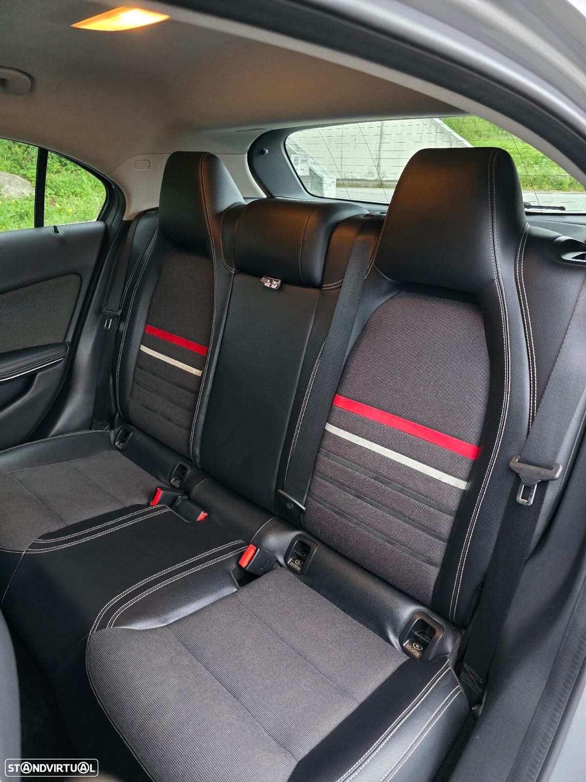 Mercedes-Benz A 180 d AMG Line - 9