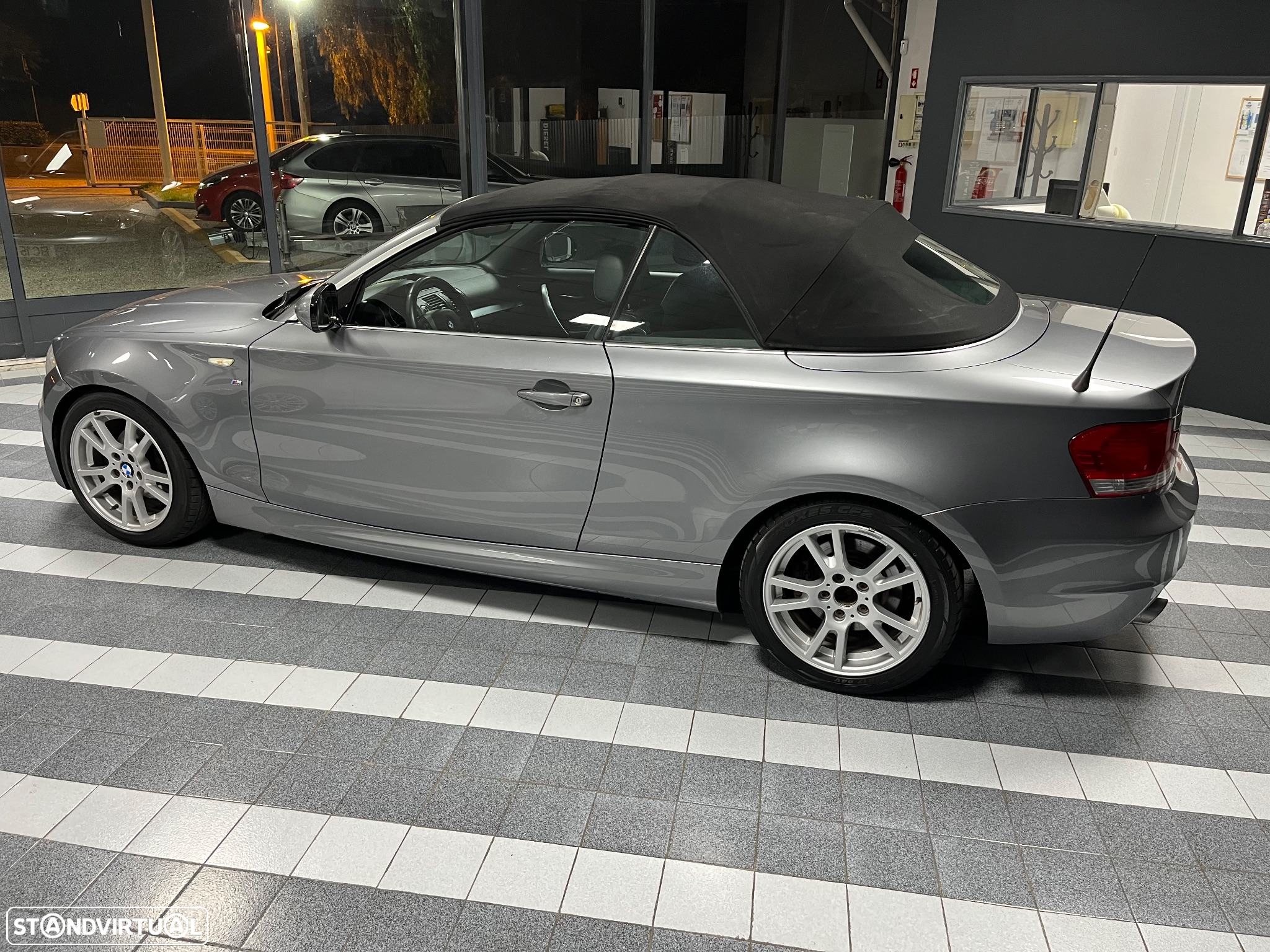 BMW 118 d Cabrio Limited Edition Lifestyle c/ M Sport Pack - 37