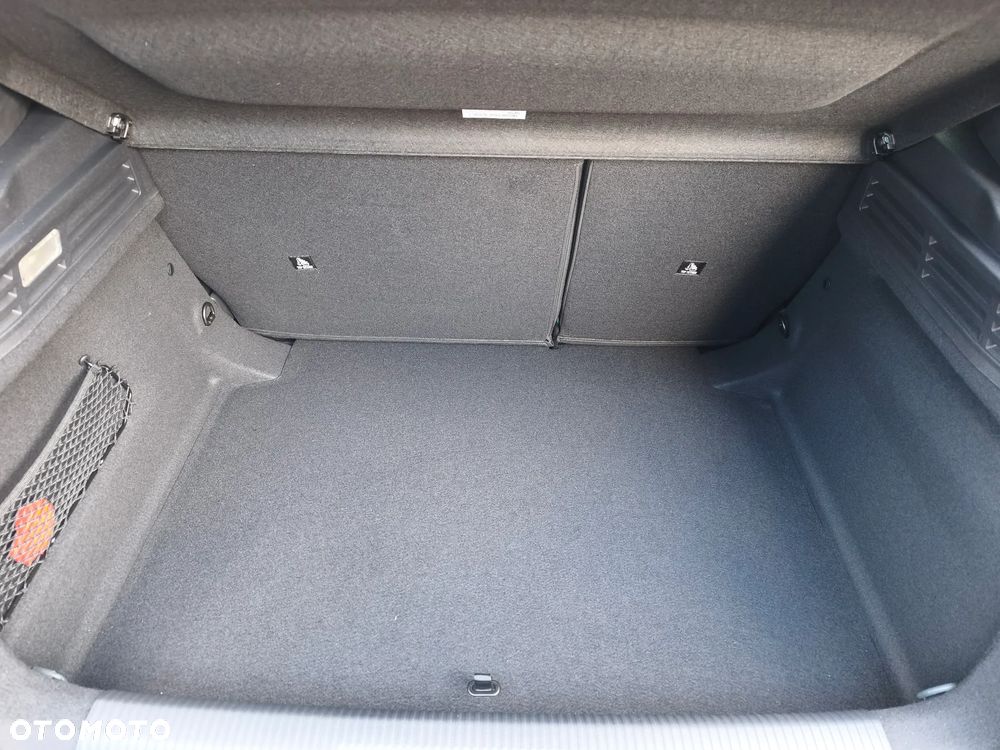 Peugeot 308 1.2 mHEV Allure S&S e-DCS6 - 24