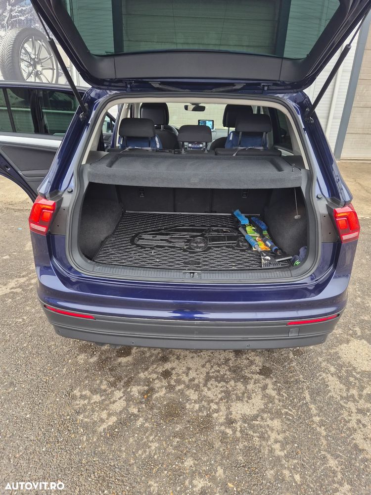 Volkswagen Tiguan - 12
