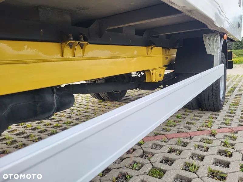 Mercedes-Benz Sprinter - 3