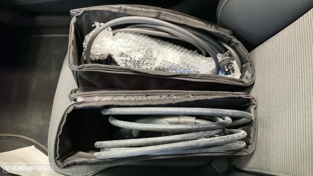 Mercedes-Benz C 300 e T 9G-TRONIC Avantgarde - 12