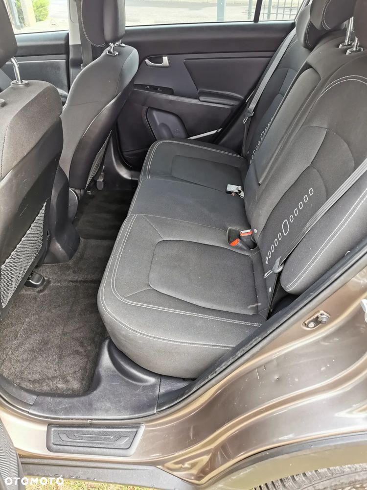 Kia Sportage 1.7 CRDI XL 2WD - 12