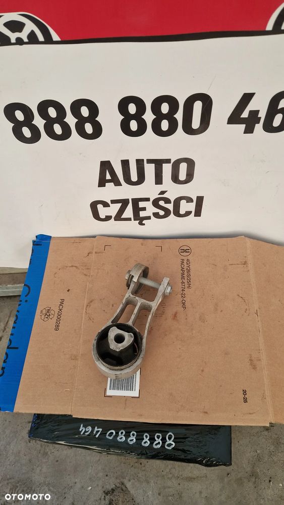 Poduszka/łapa silnika tylna Chrysler Pacifica 3.6 v6 2017- - 1