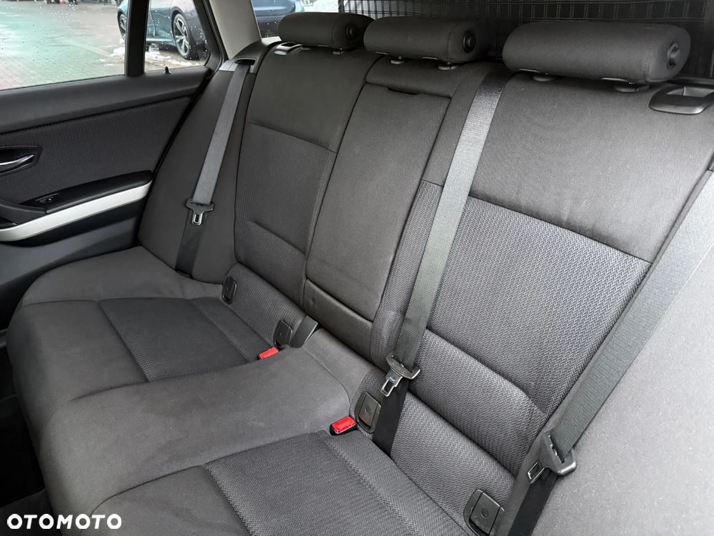 BMW Seria 3 318i Edition Lifestyle - 29