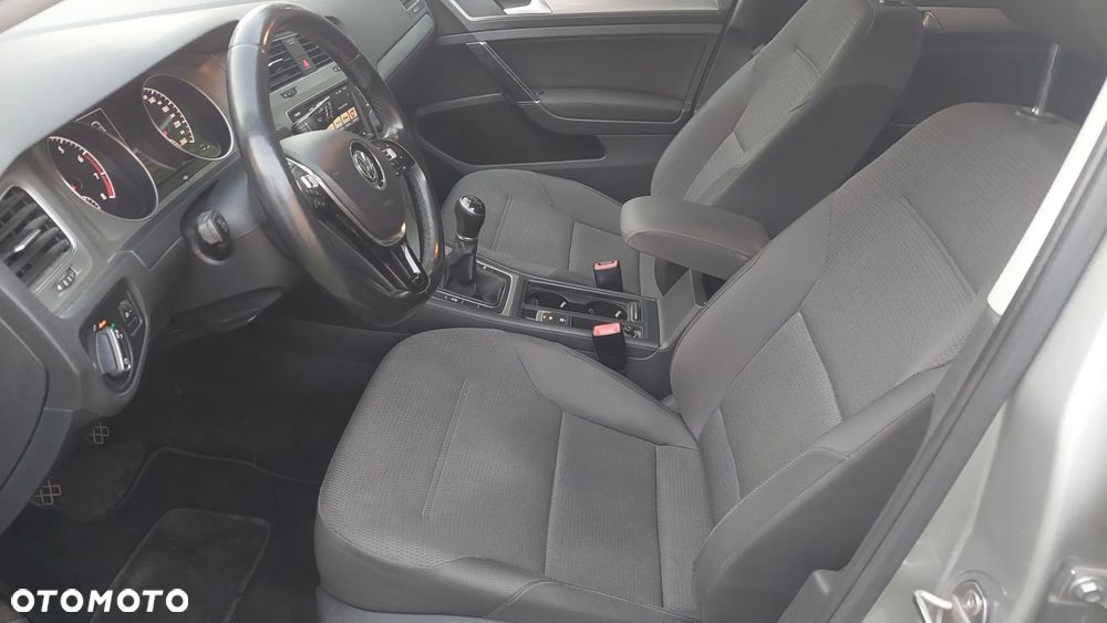 Volkswagen Golf VII 1.2 TSI BMT Comfortline - 15
